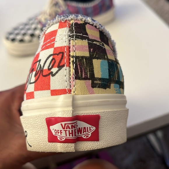 Vans - Picture 5 of 5